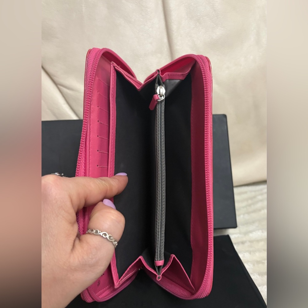 Chanel charms Patent Leather Zip organizer Wallet - Pink🔥 - Picture 11 of 13